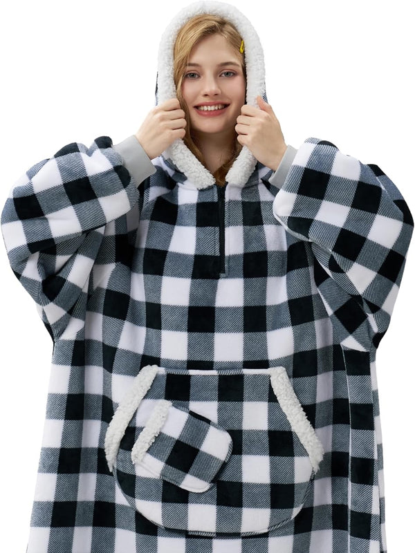 Black Plaid Fluvy Hoodie